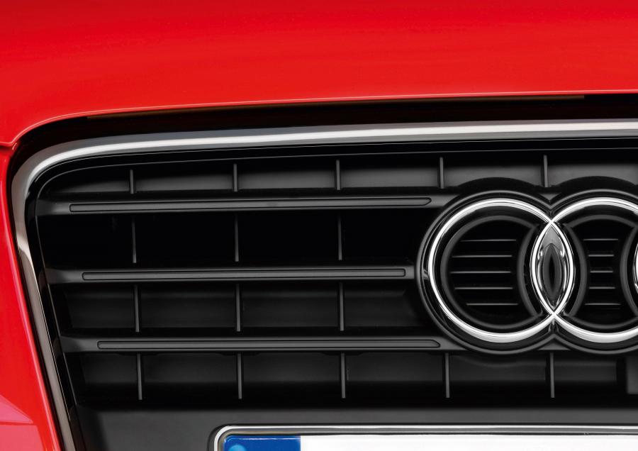 Детали экстерьера Audi A4 2.0 TDIe Sedan (B8, 8K) 2009 года  (WW) (фото 9 из 34)